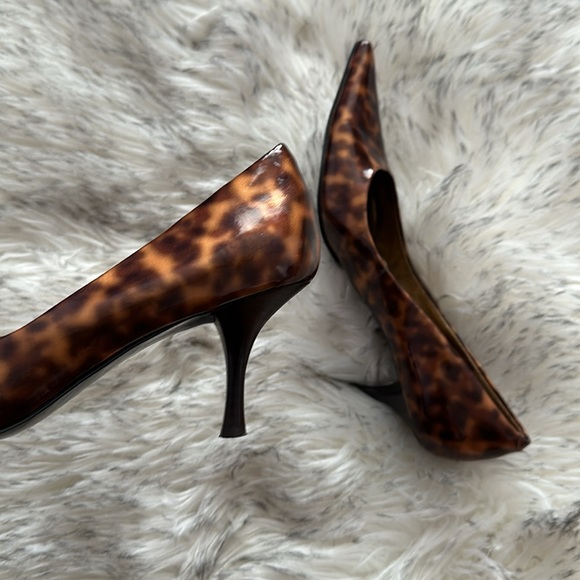 NINE WEST shiny tortoise-print heel! - Picture 11 of 11